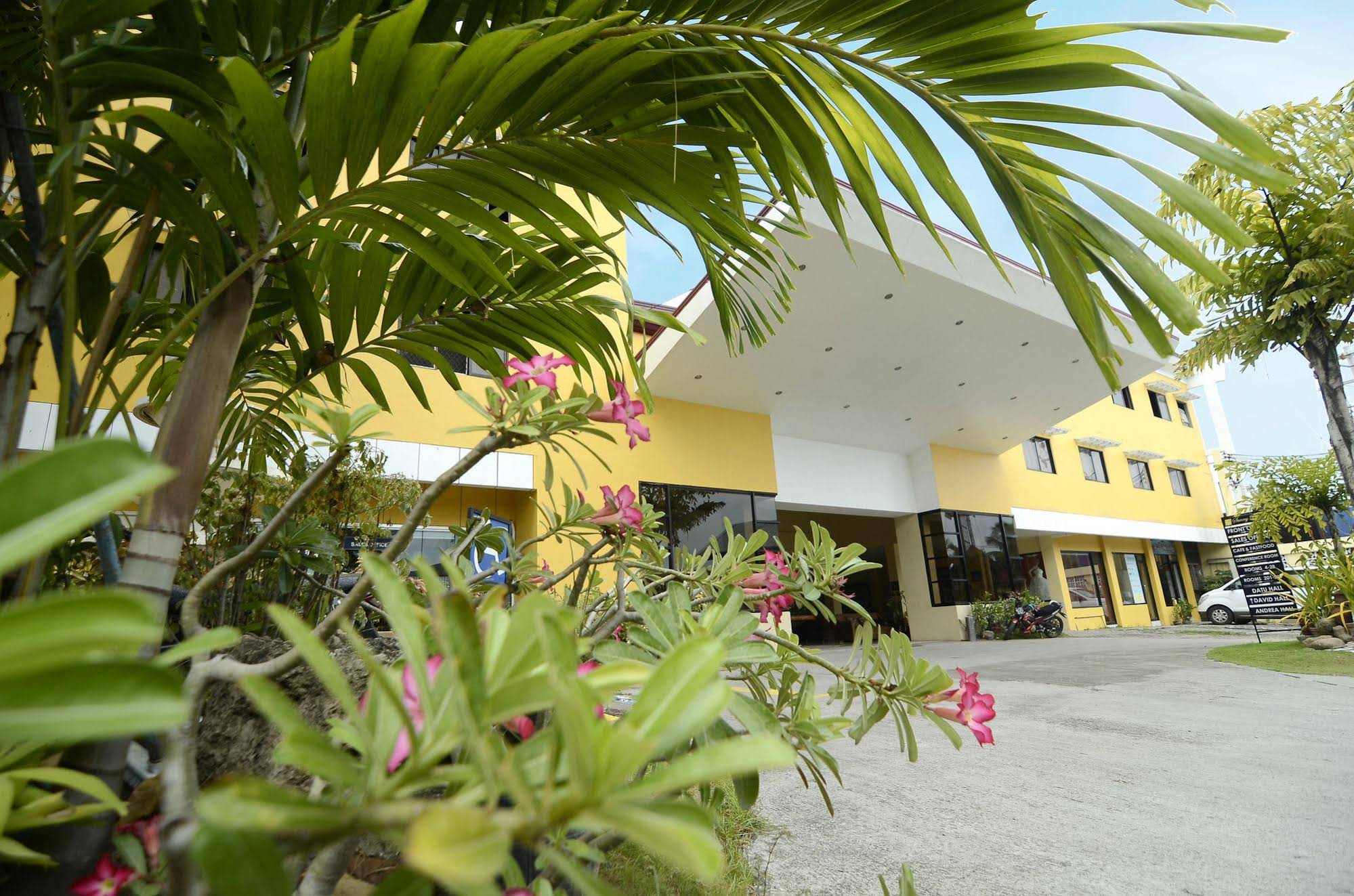 Sunny Point Hotel