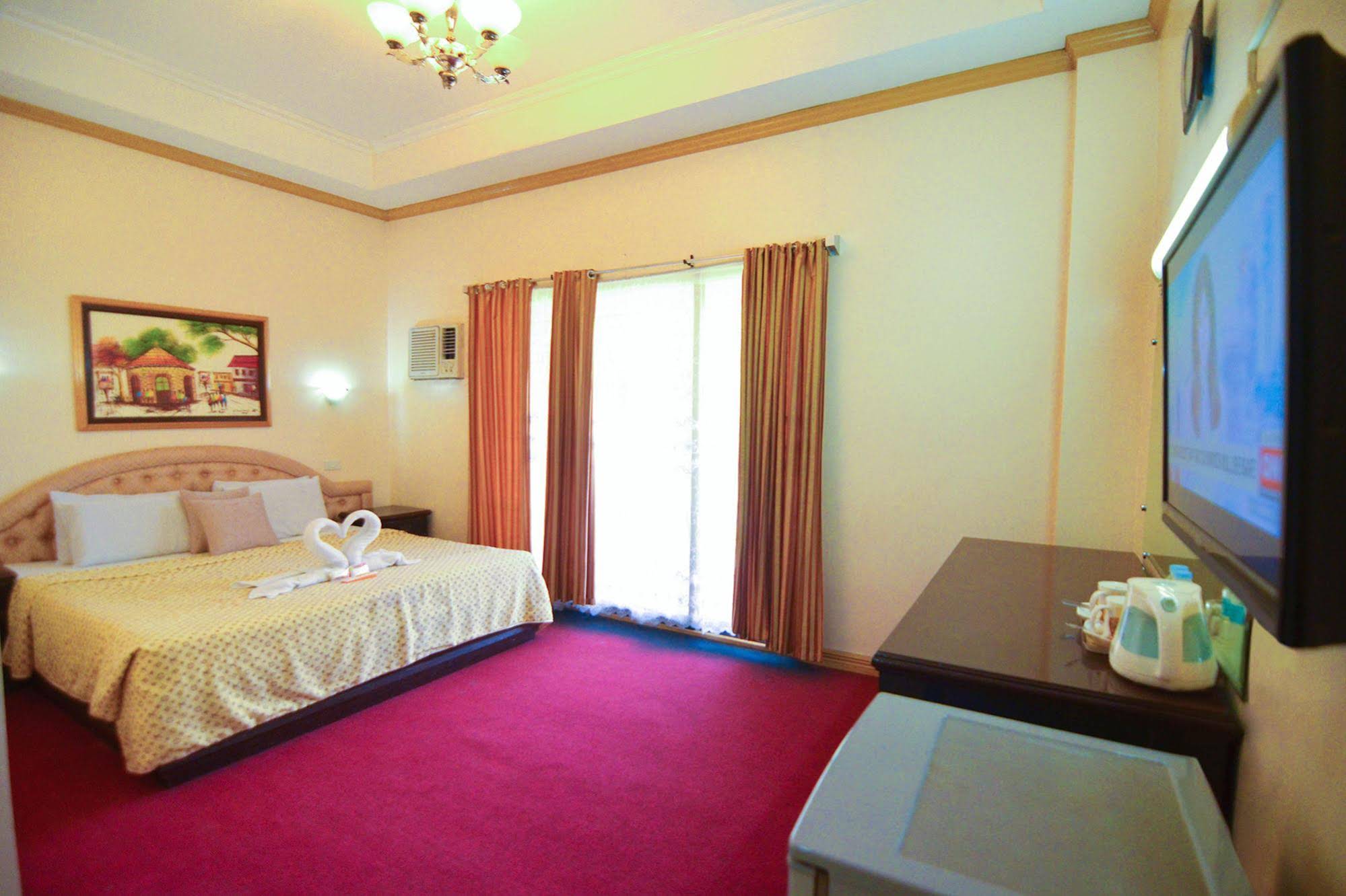 Sunny Point Hotel