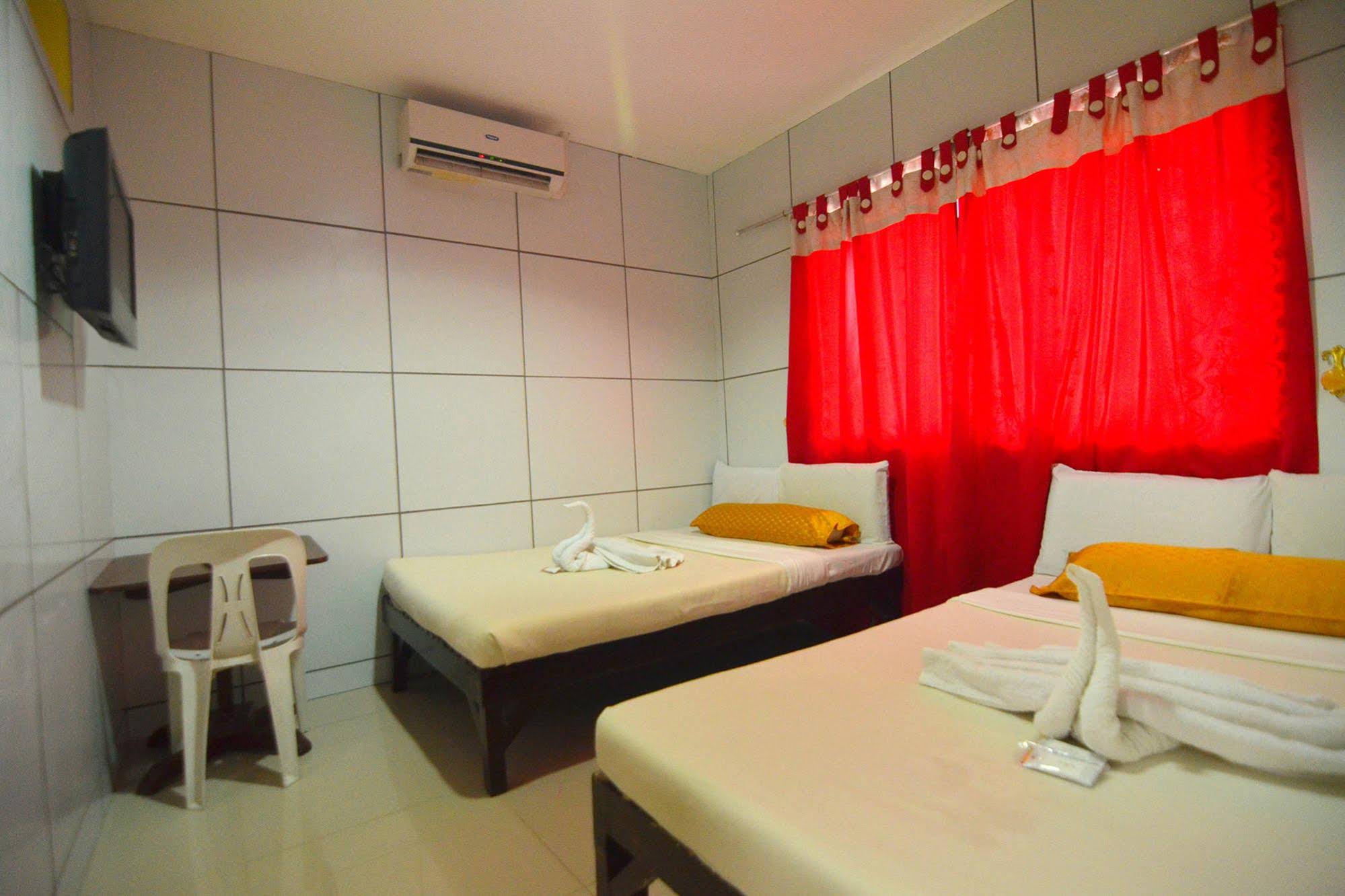 Sunny Point Hotel