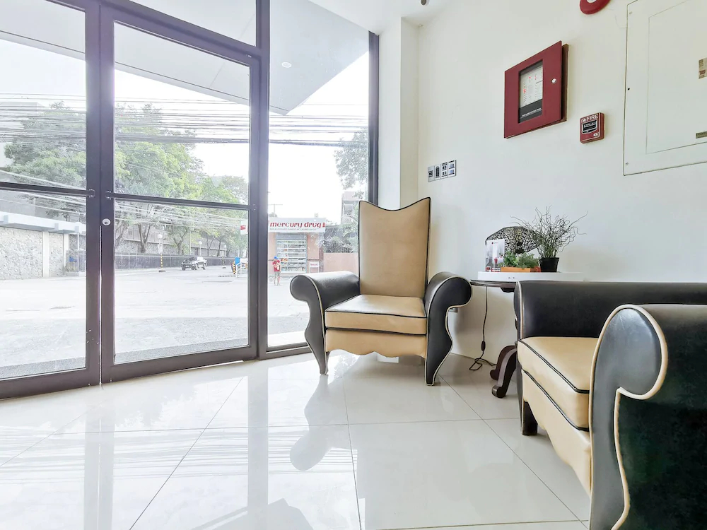 The Junction Suites by RedDoorz