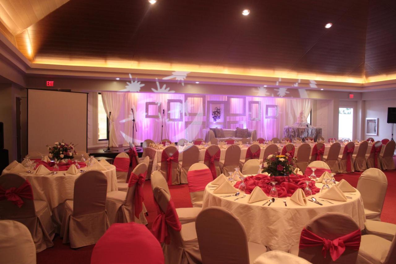 The Pinnacle Hotel and Suites