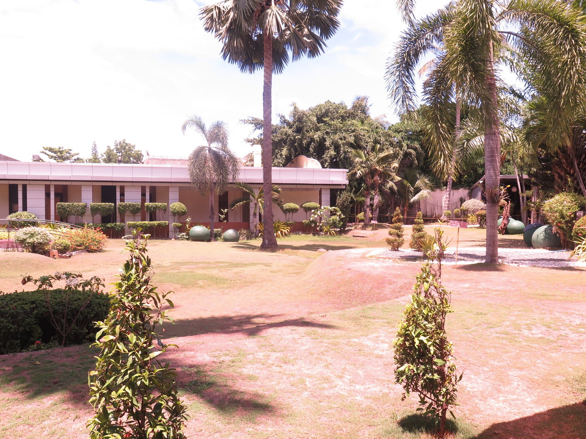 The Ritz Hotel at Garden Oases