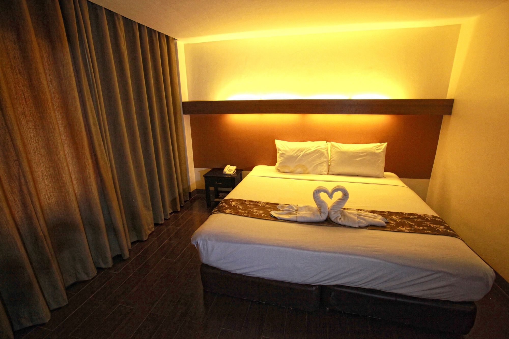 The Ritz Hotel at Garden Oases