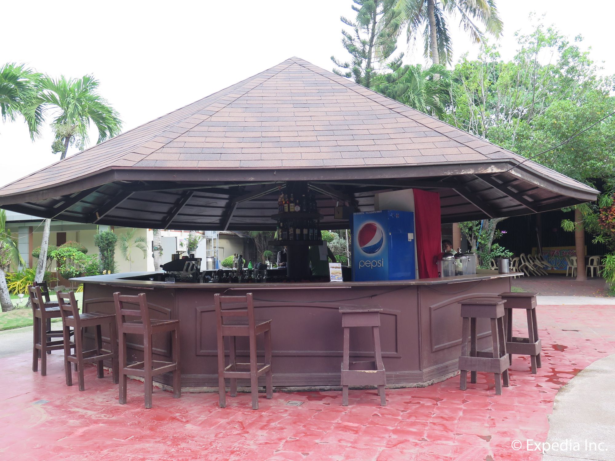 The Ritz Hotel at Garden Oases