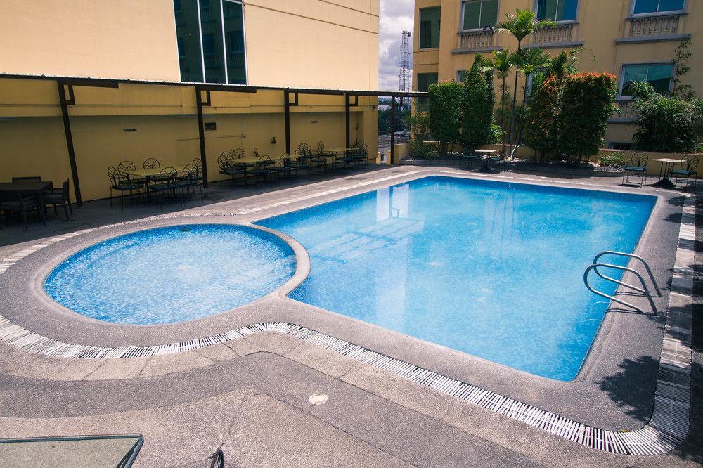 The Royal Mandaya Hotel