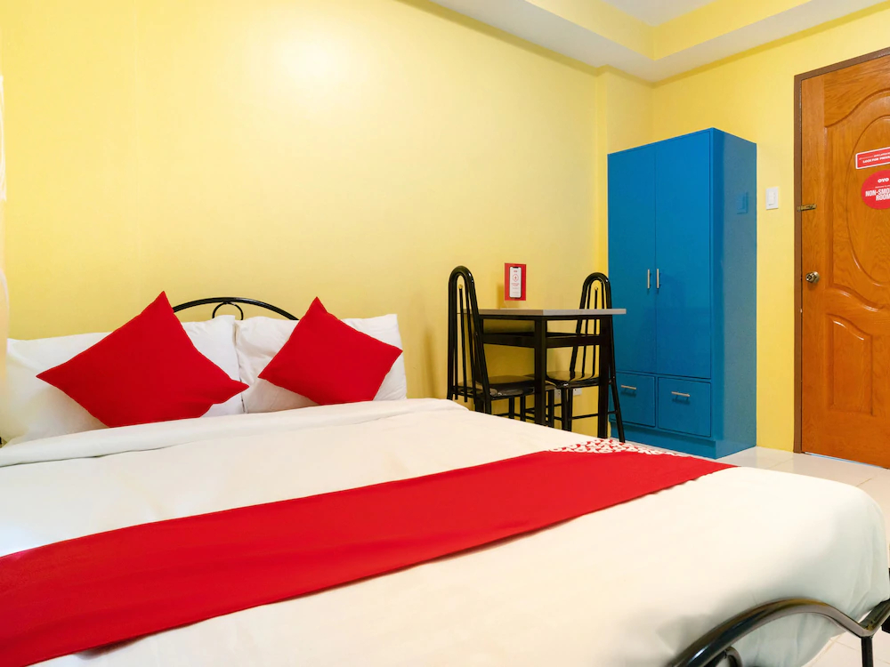 Yellow Pad by OYO Rooms