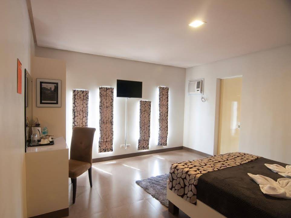Avenue One Hotel