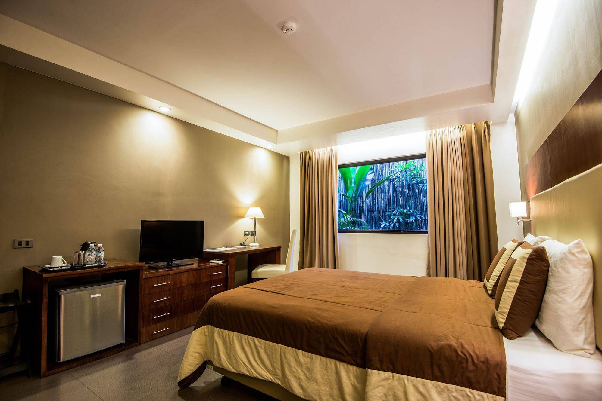 Ariana Hotel
