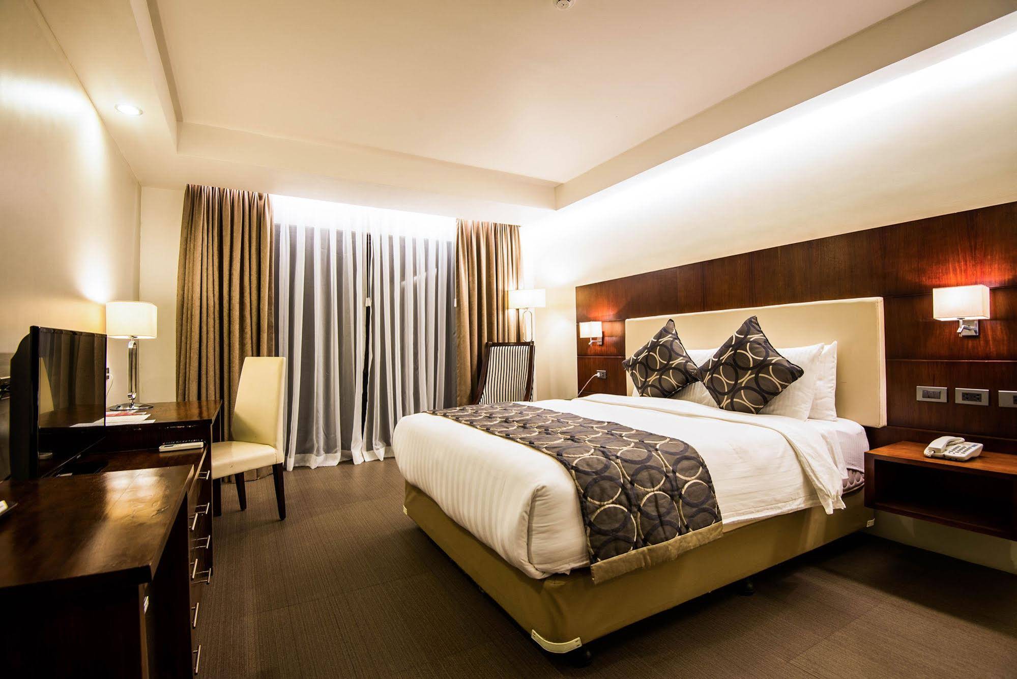 Ariana Hotel