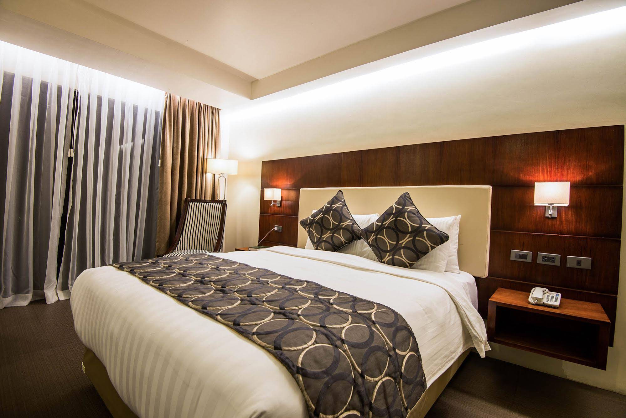 Ariana Hotel