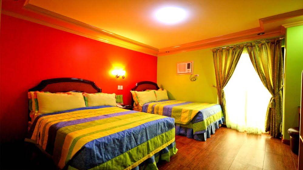 C & L Sea View Hotel