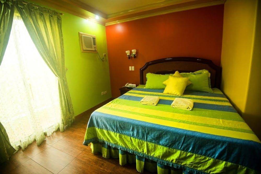 C & L Sea View Hotel