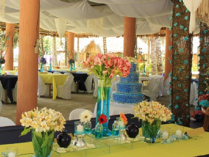 Amor Farm Beach Resort