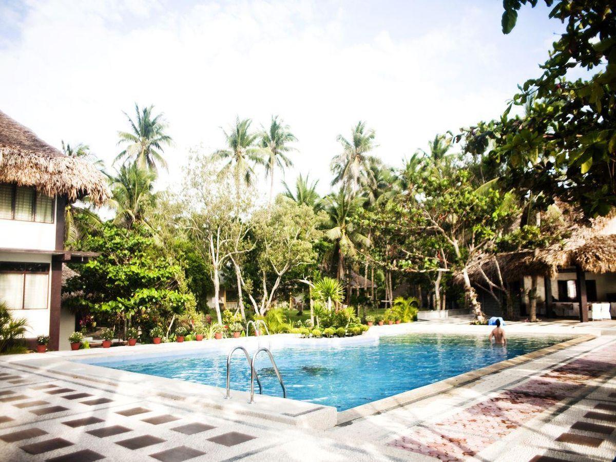 Vitton and Woodland Beach Resorts