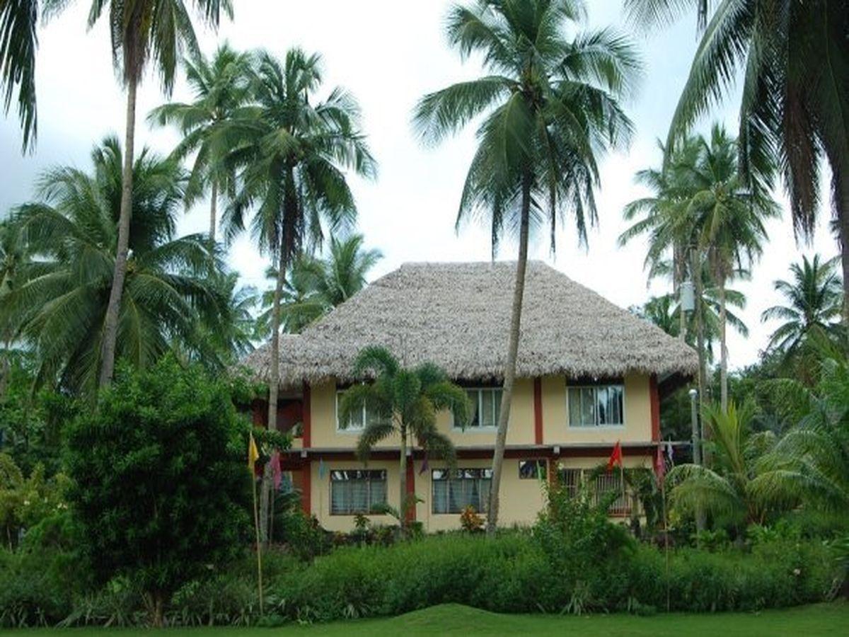 Vitton and Woodland Beach Resorts