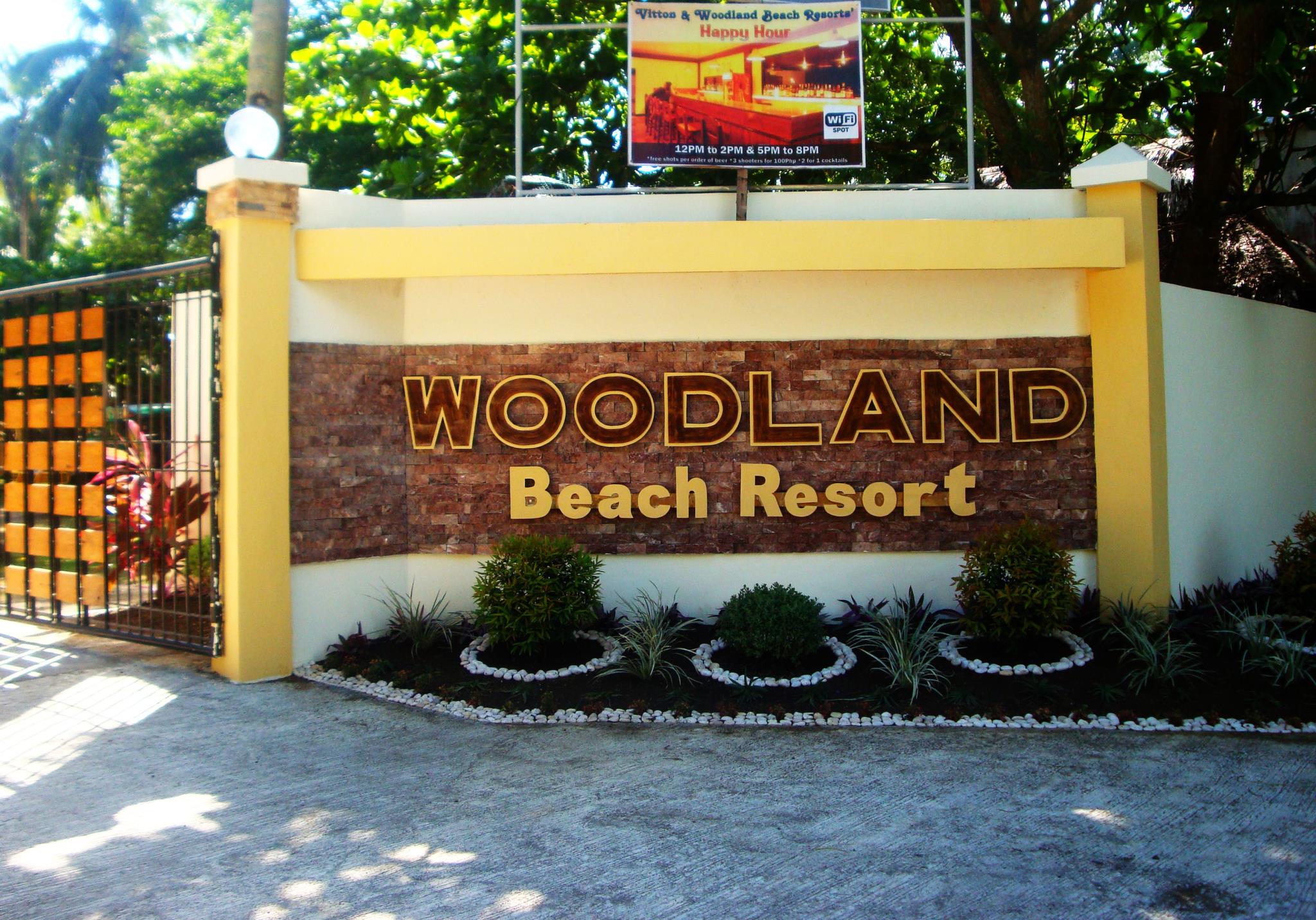 Vitton and Woodland Beach Resorts