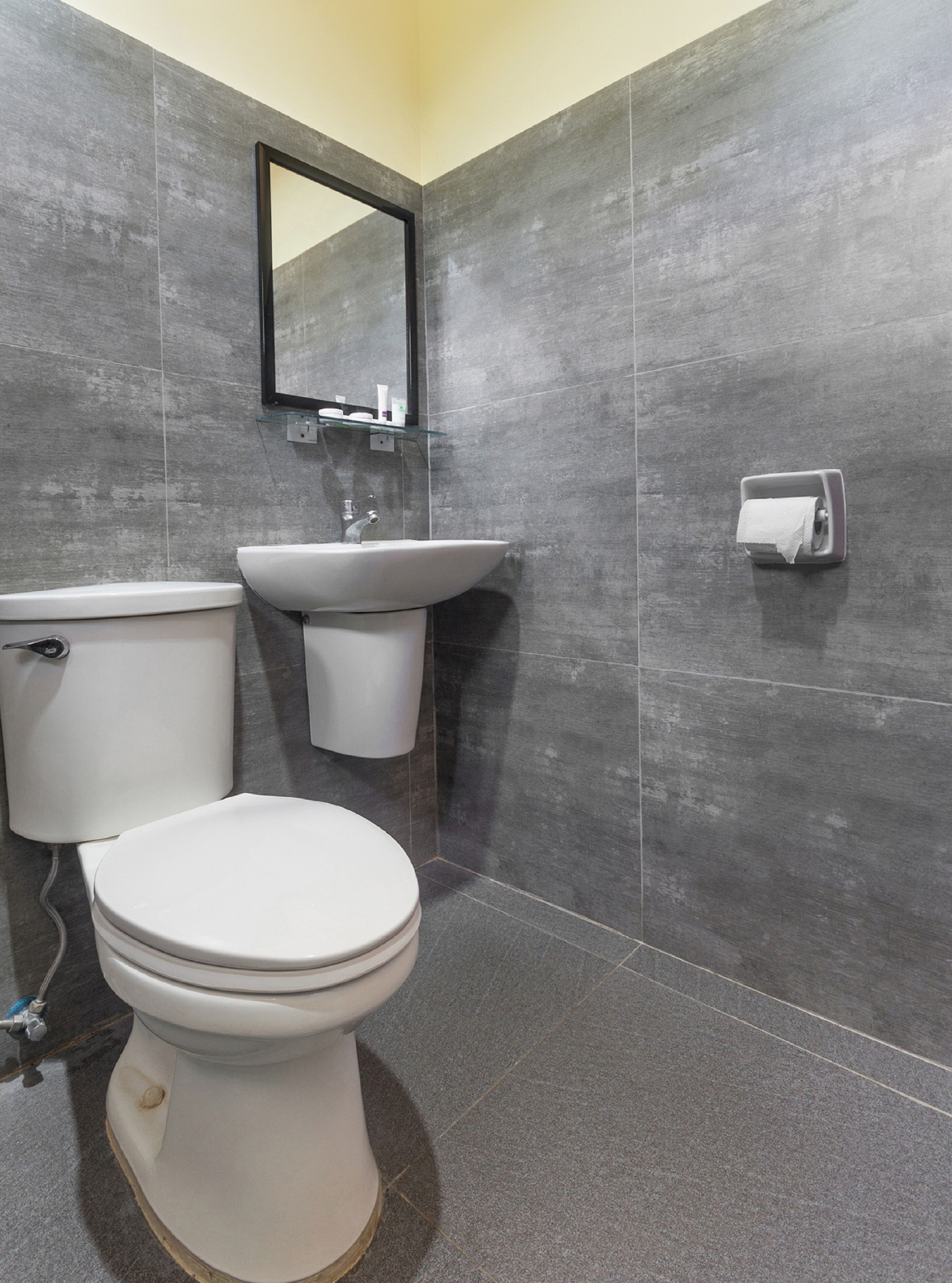 Blue Horizon Hostel by OYO Rooms