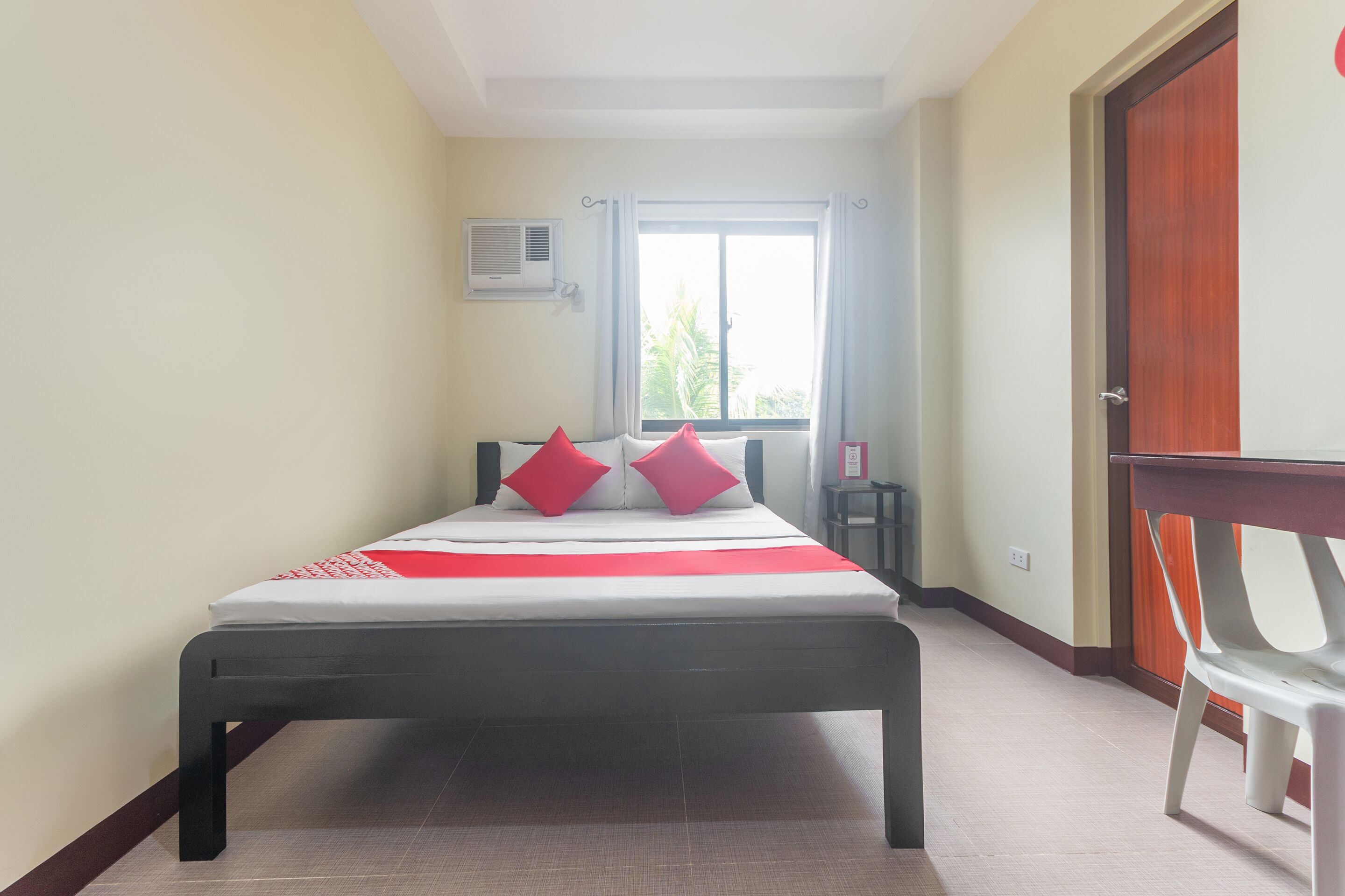 Blue Horizon Hostel by OYO Rooms