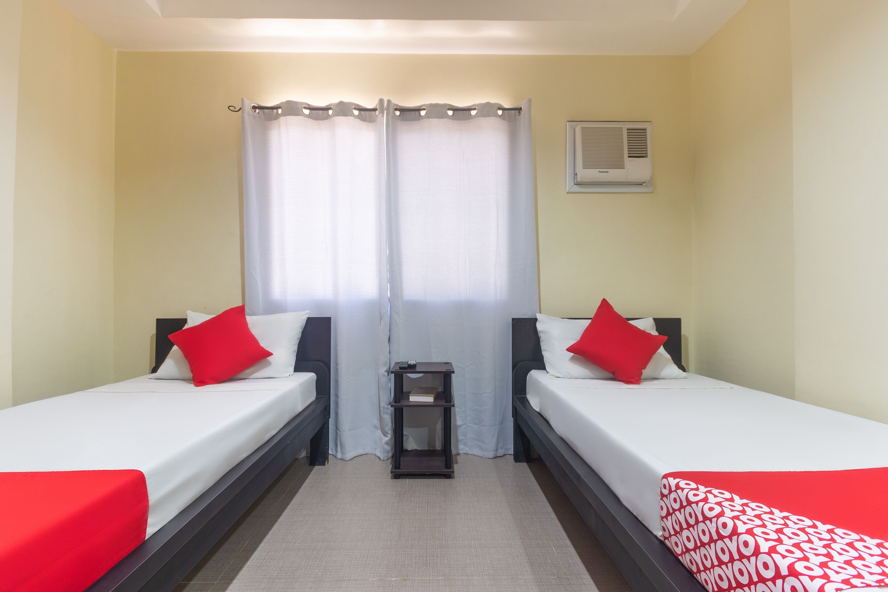 Blue Horizon Hostel by OYO Rooms