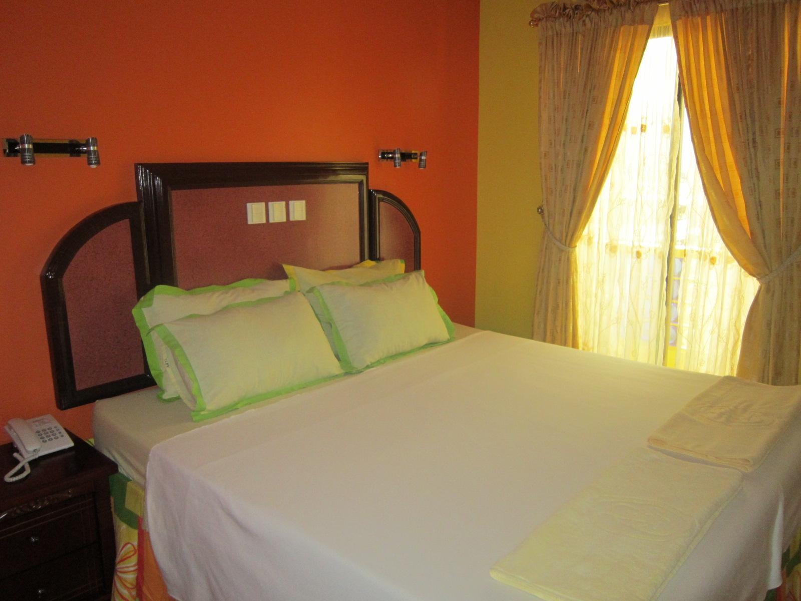 C & L Bay View Inn