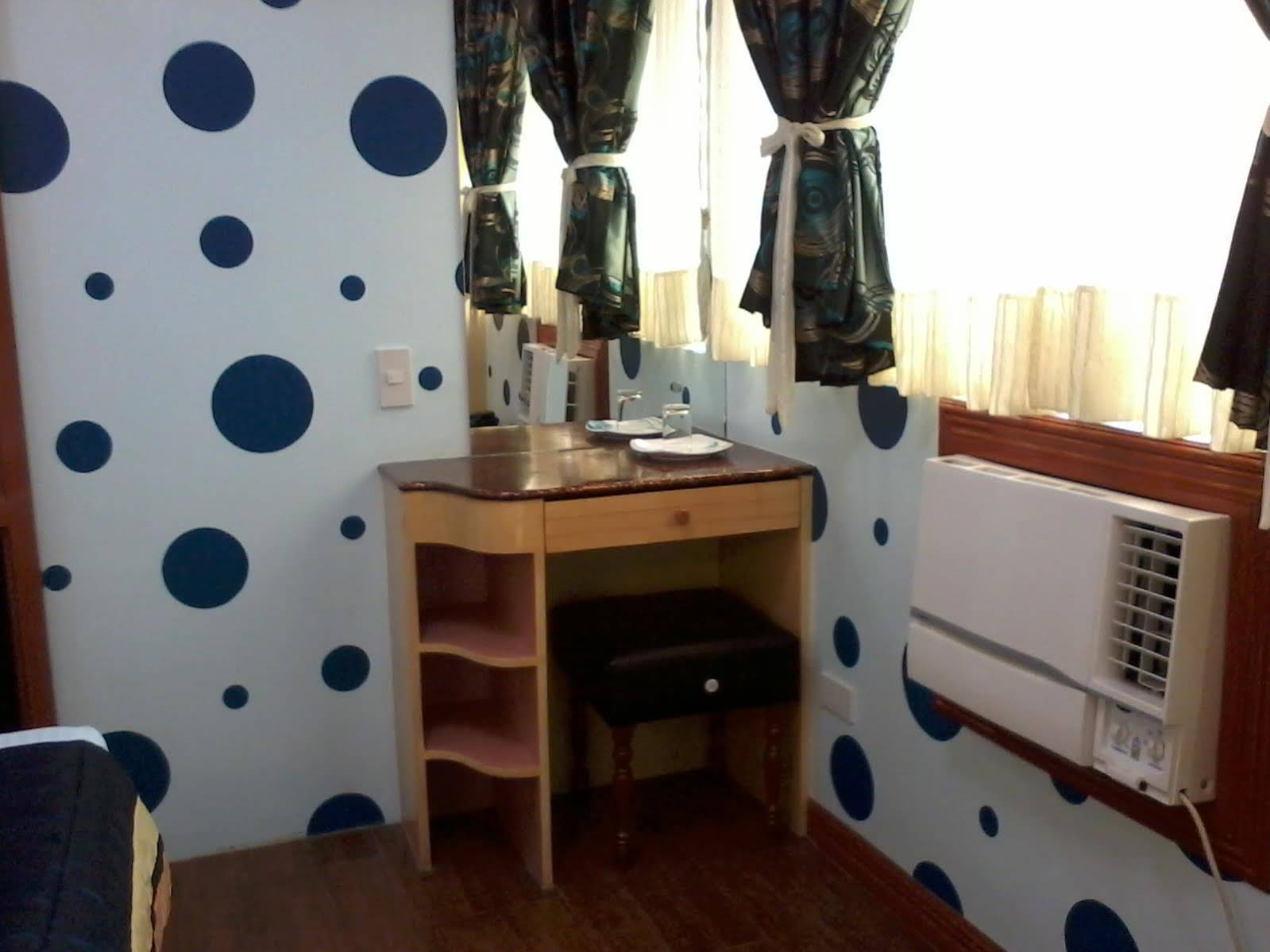 C & L Suites Inn