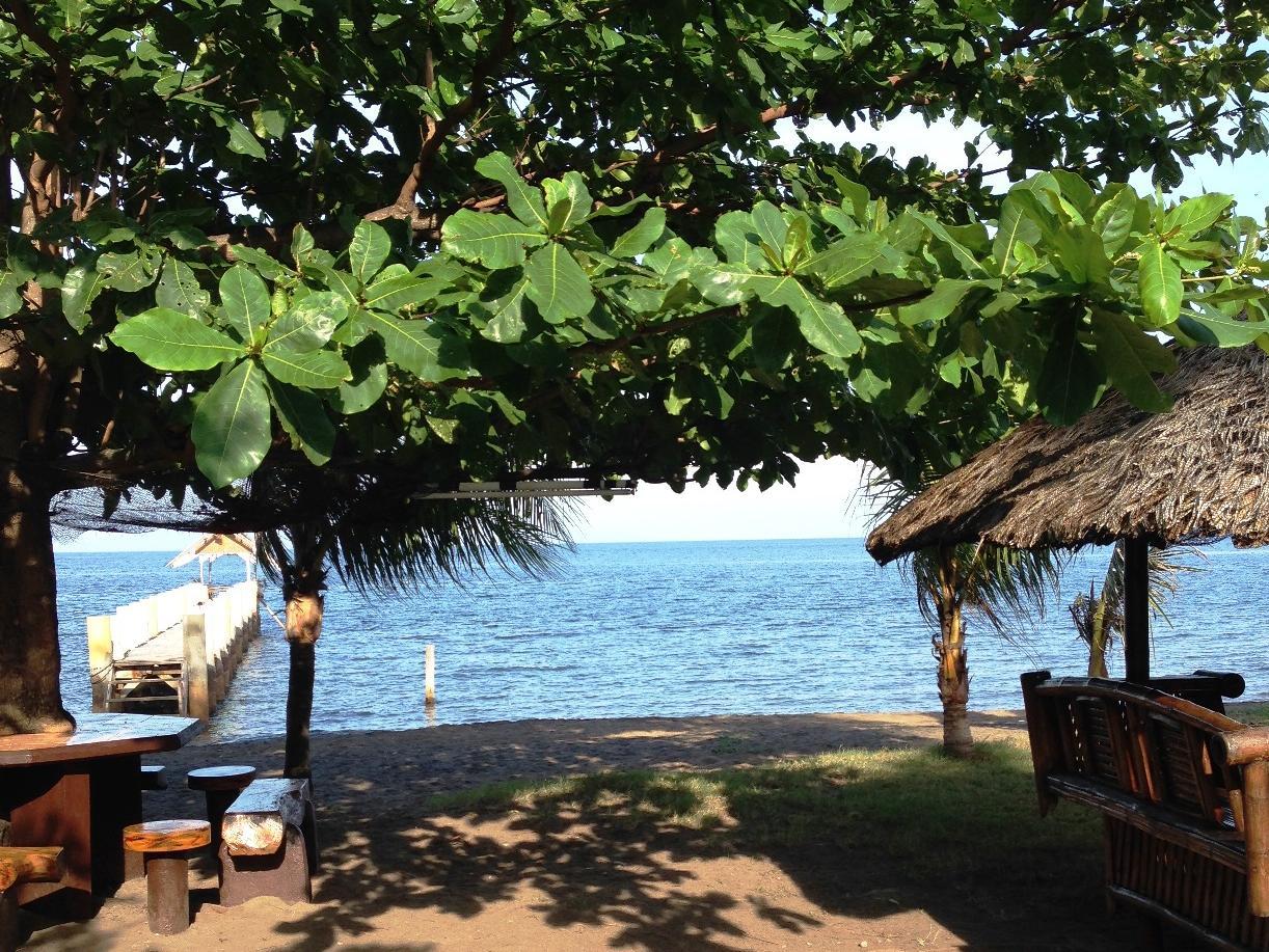 Dumaguete Springs Beach Resort