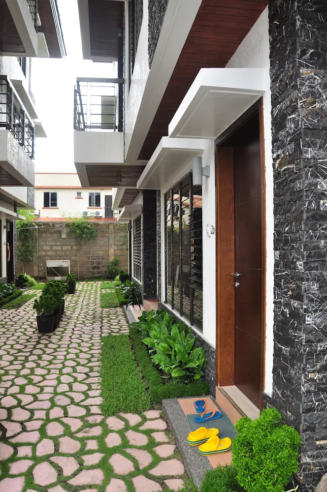 Hassaram Courtyard