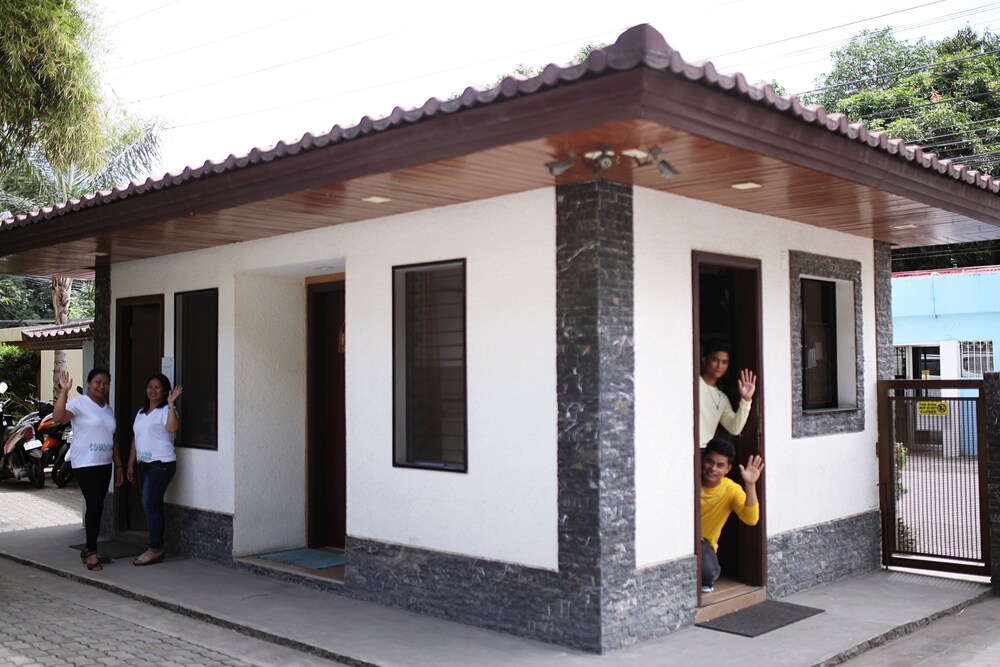 Hassaram Courtyard