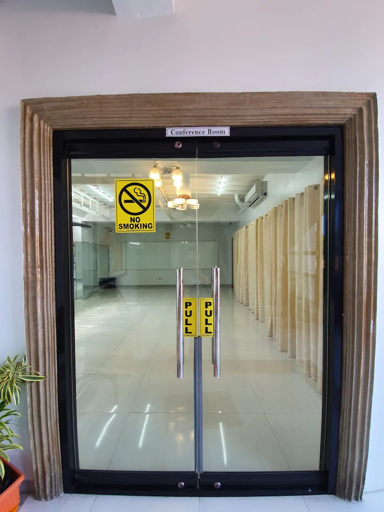 Lufian Dormitel Backpackers Inn