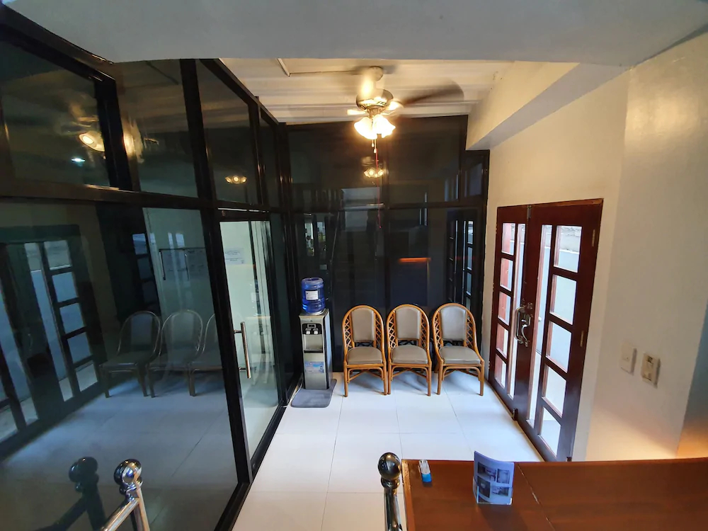 Lufian Dormitel Backpackers Inn