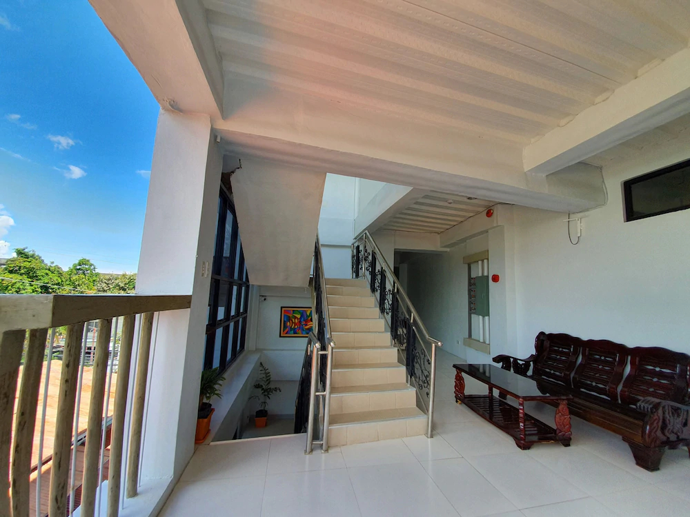 Lufian Dormitel Backpackers Inn