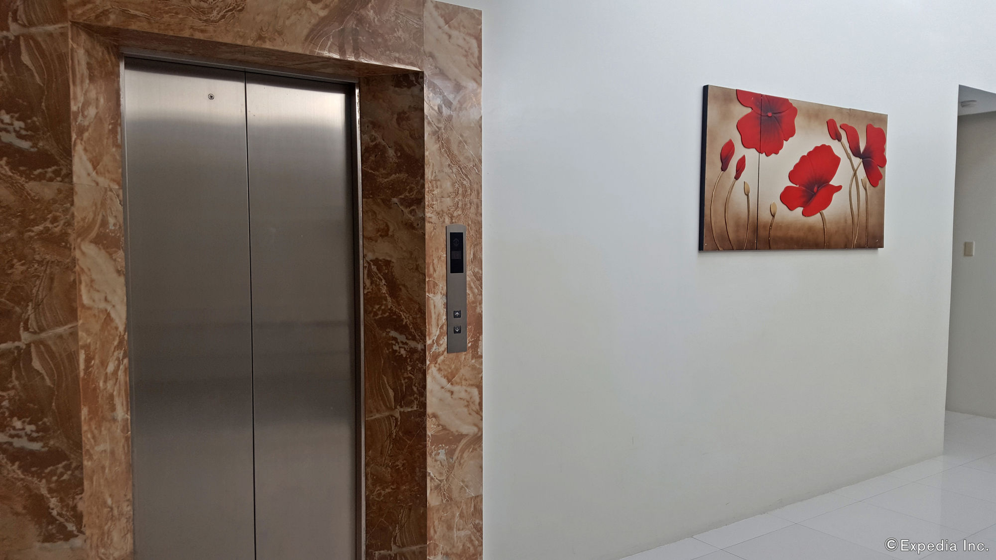 Manhattan Suites Inn