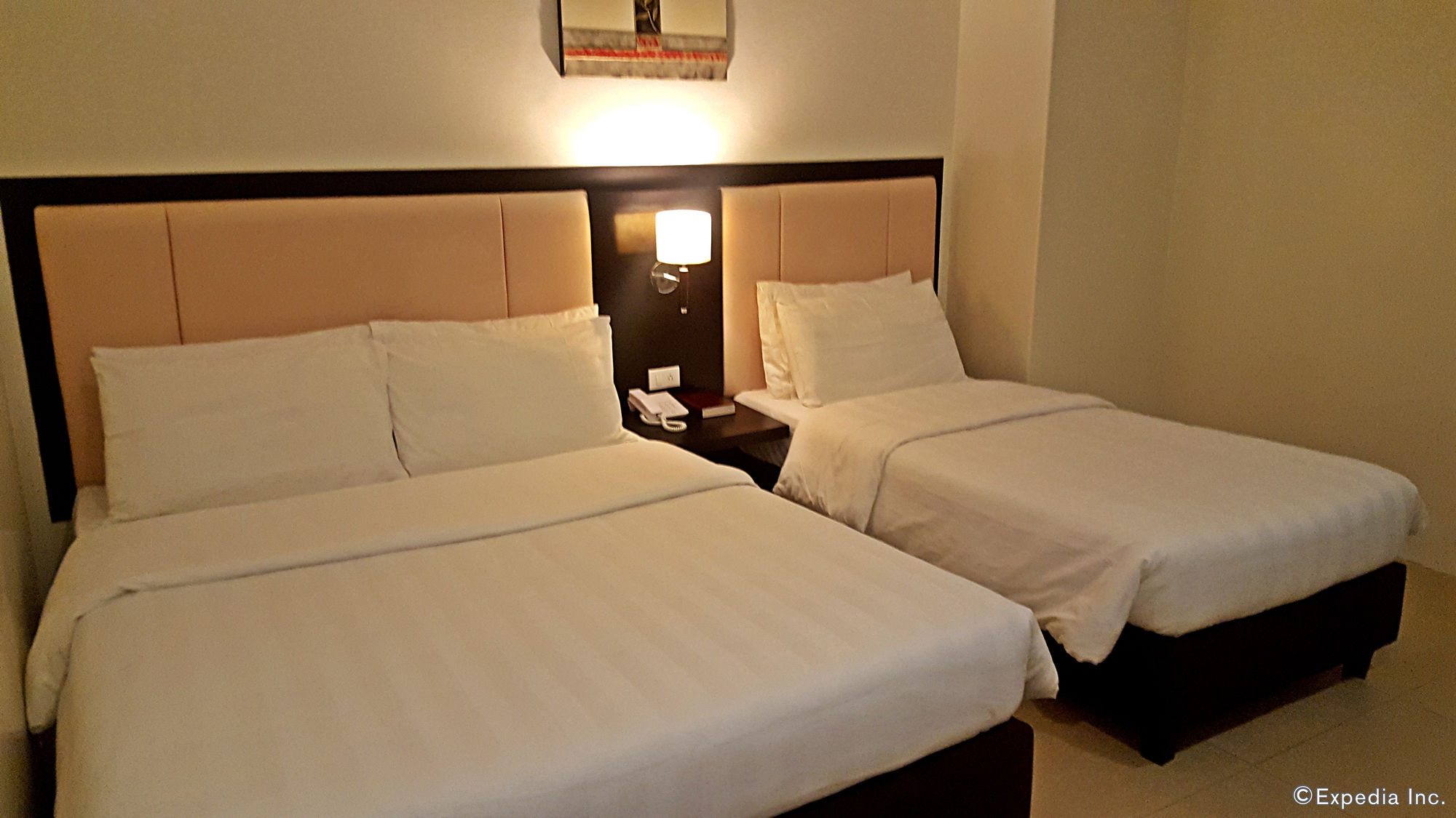 Manhattan Suites Inn