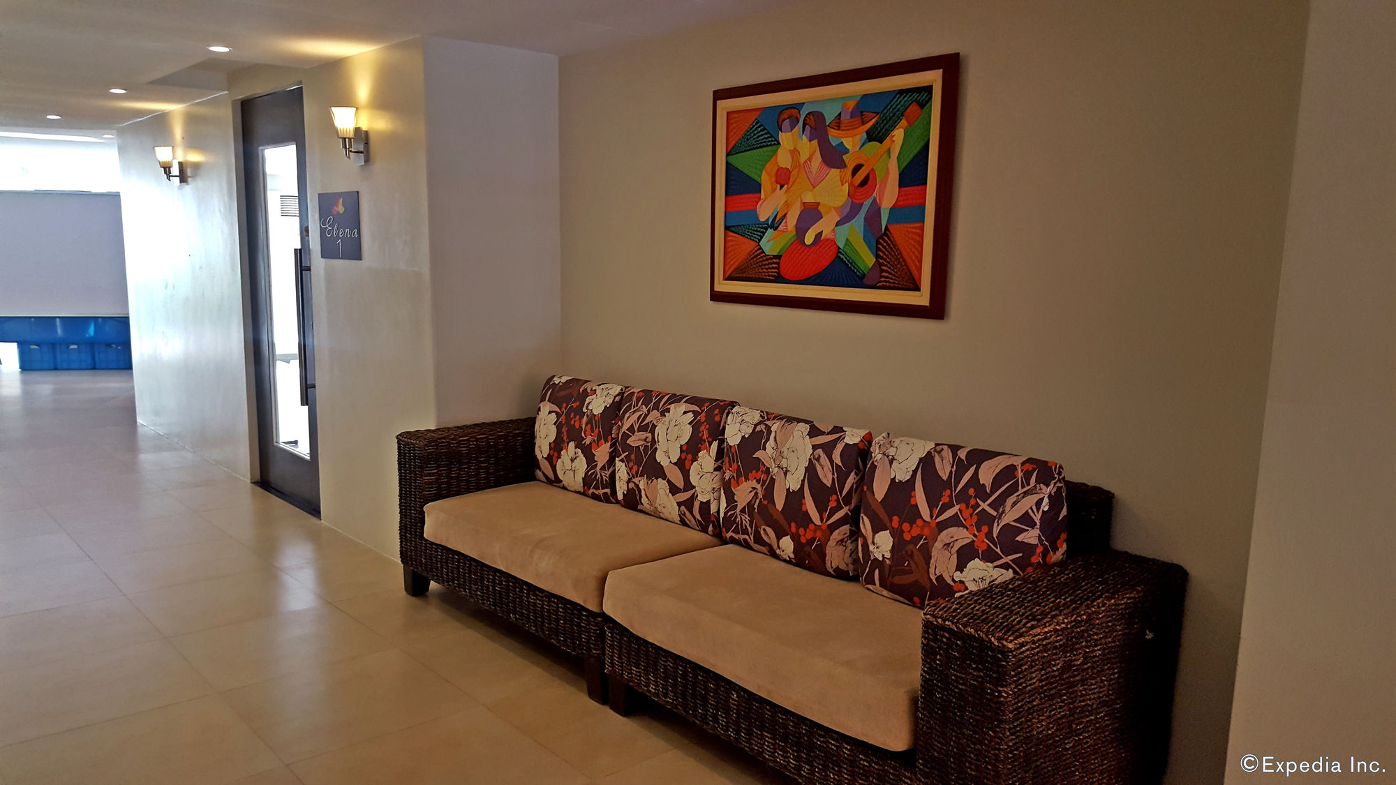 Manhattan Suites Inn