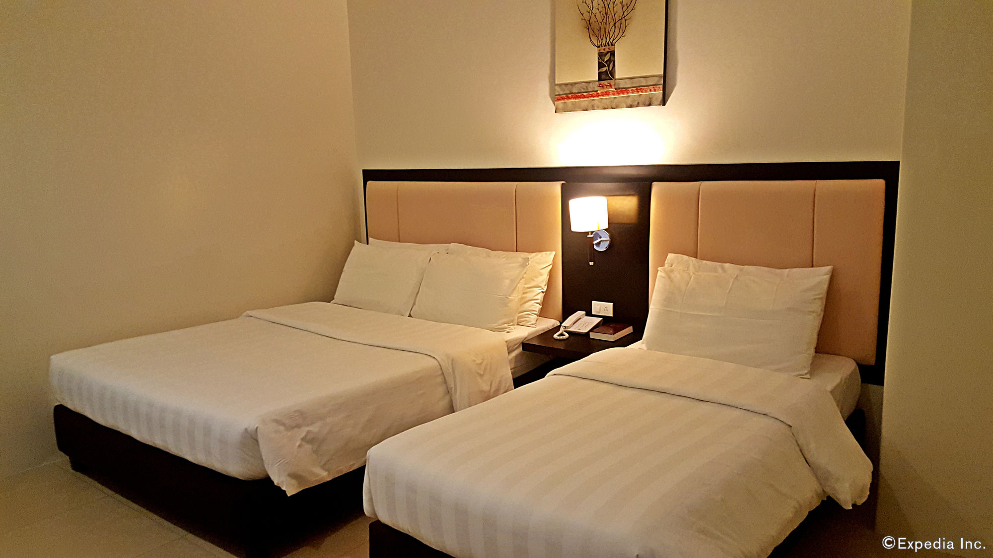 Manhattan Suites Inn