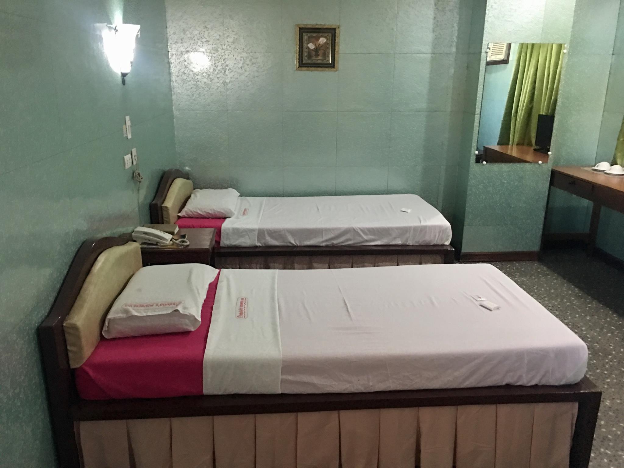 Obdulia's Business Inn