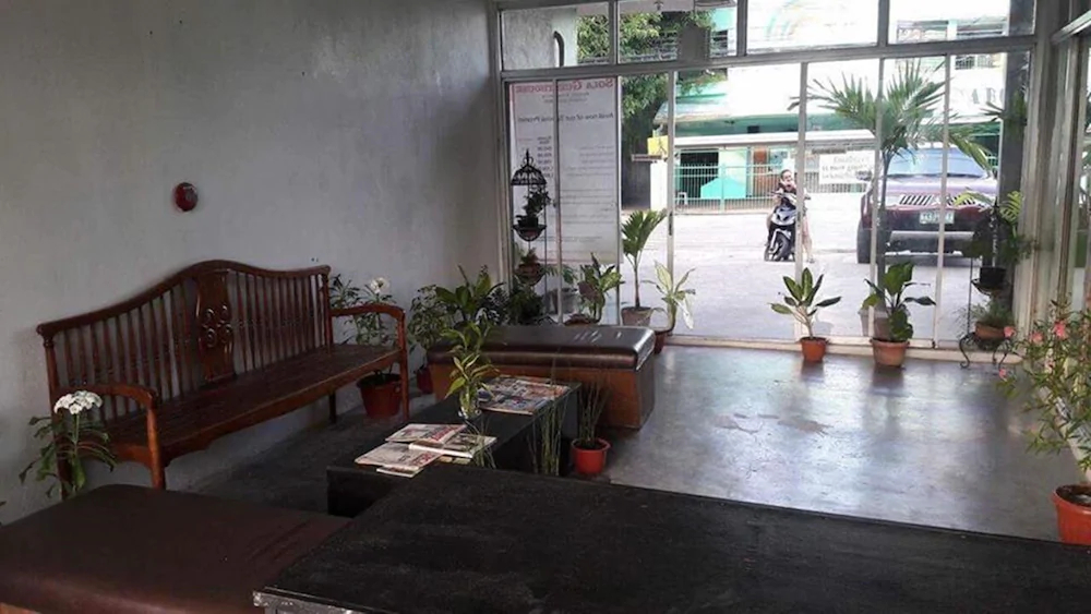 Sola Guesthouse and Restaurant