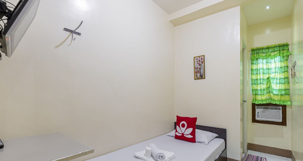 Traveller's Inn Dumaguete by ZEN Rooms