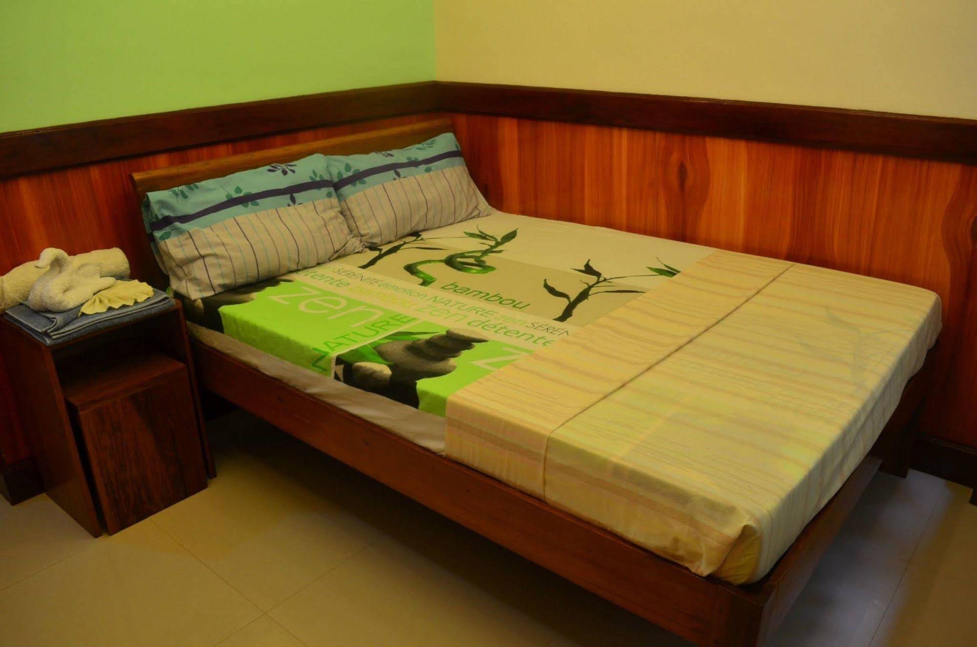 Desert Rose Hotel