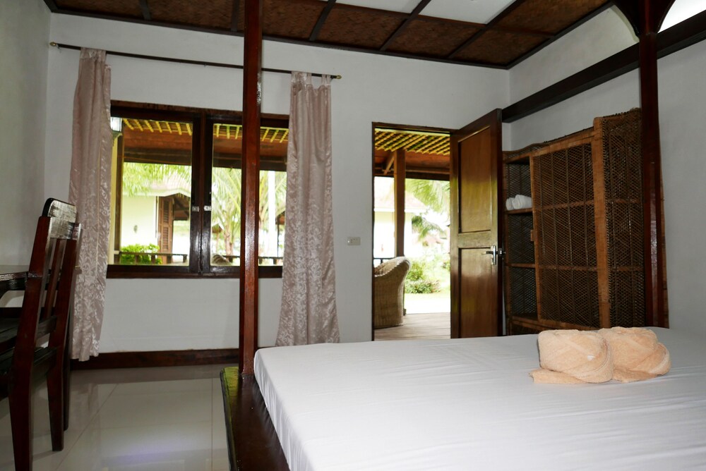 Dolarog Beach Resort