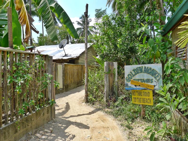 Golden Monkey Beach Hotel