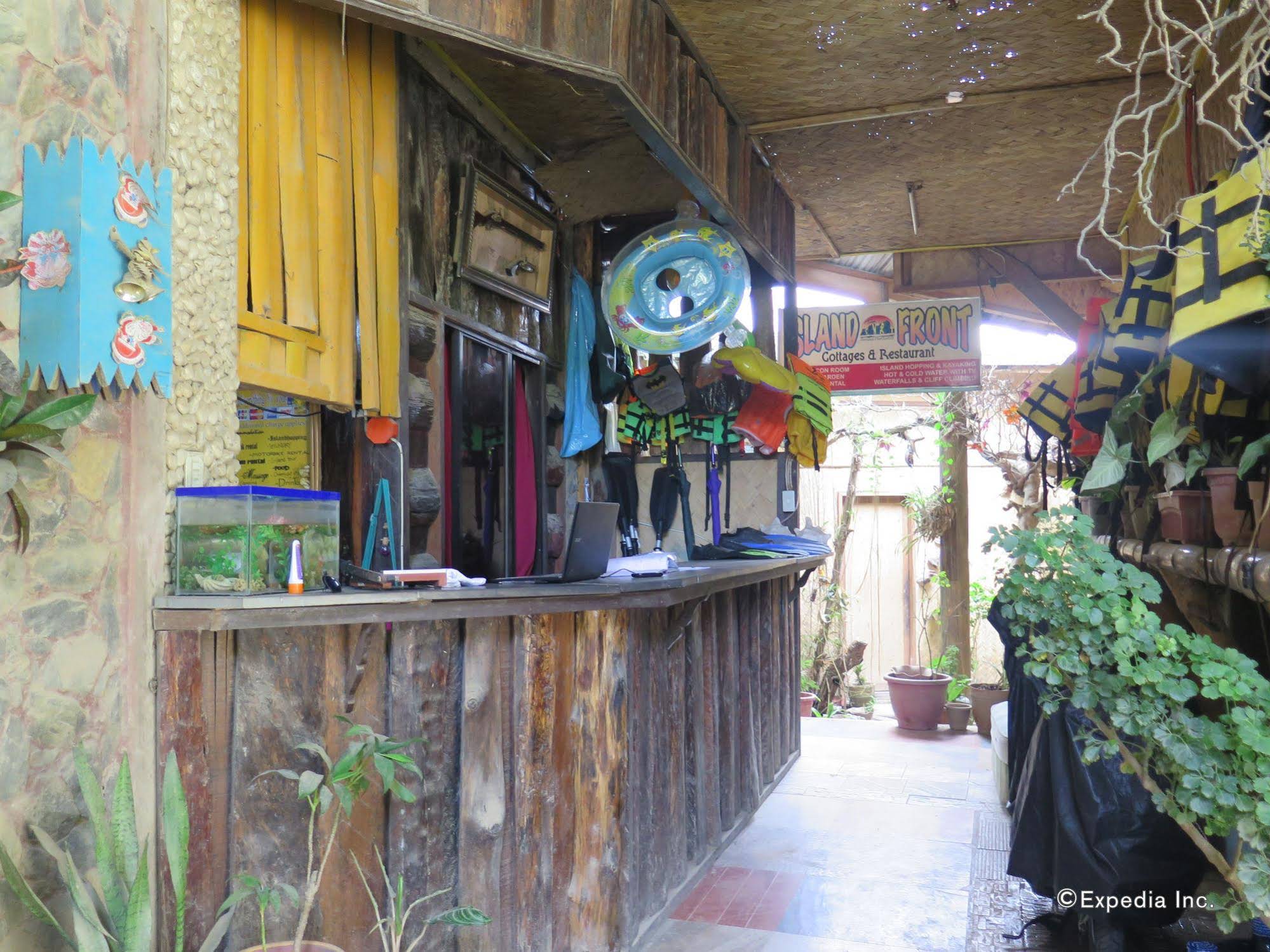 RedDoorz @ Island Front Cottages El Nido