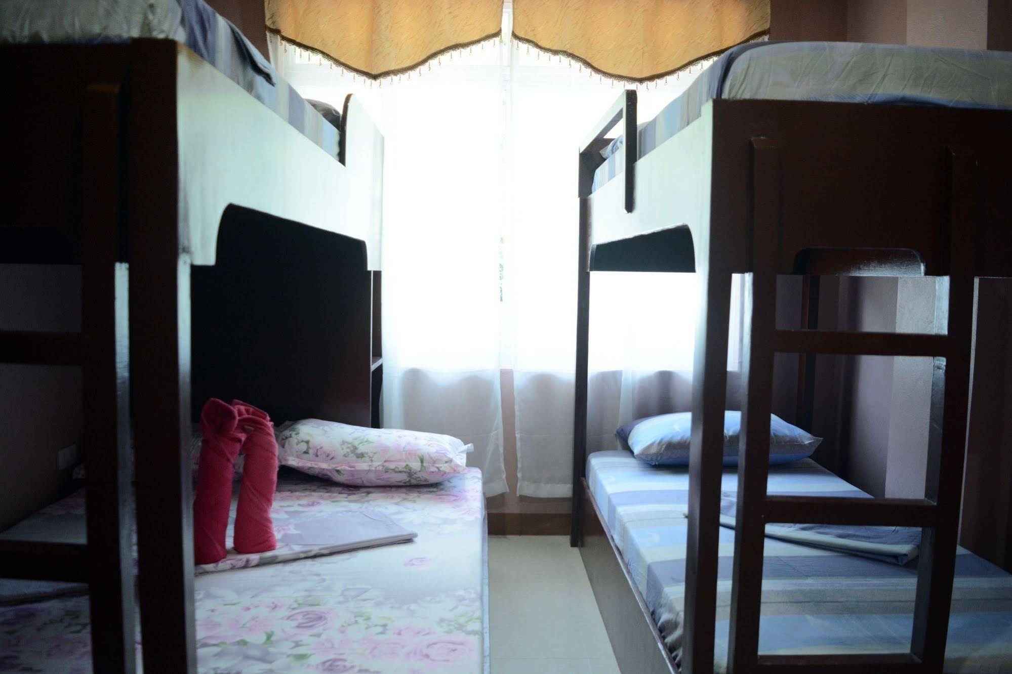 Island Hop Nido Hostel