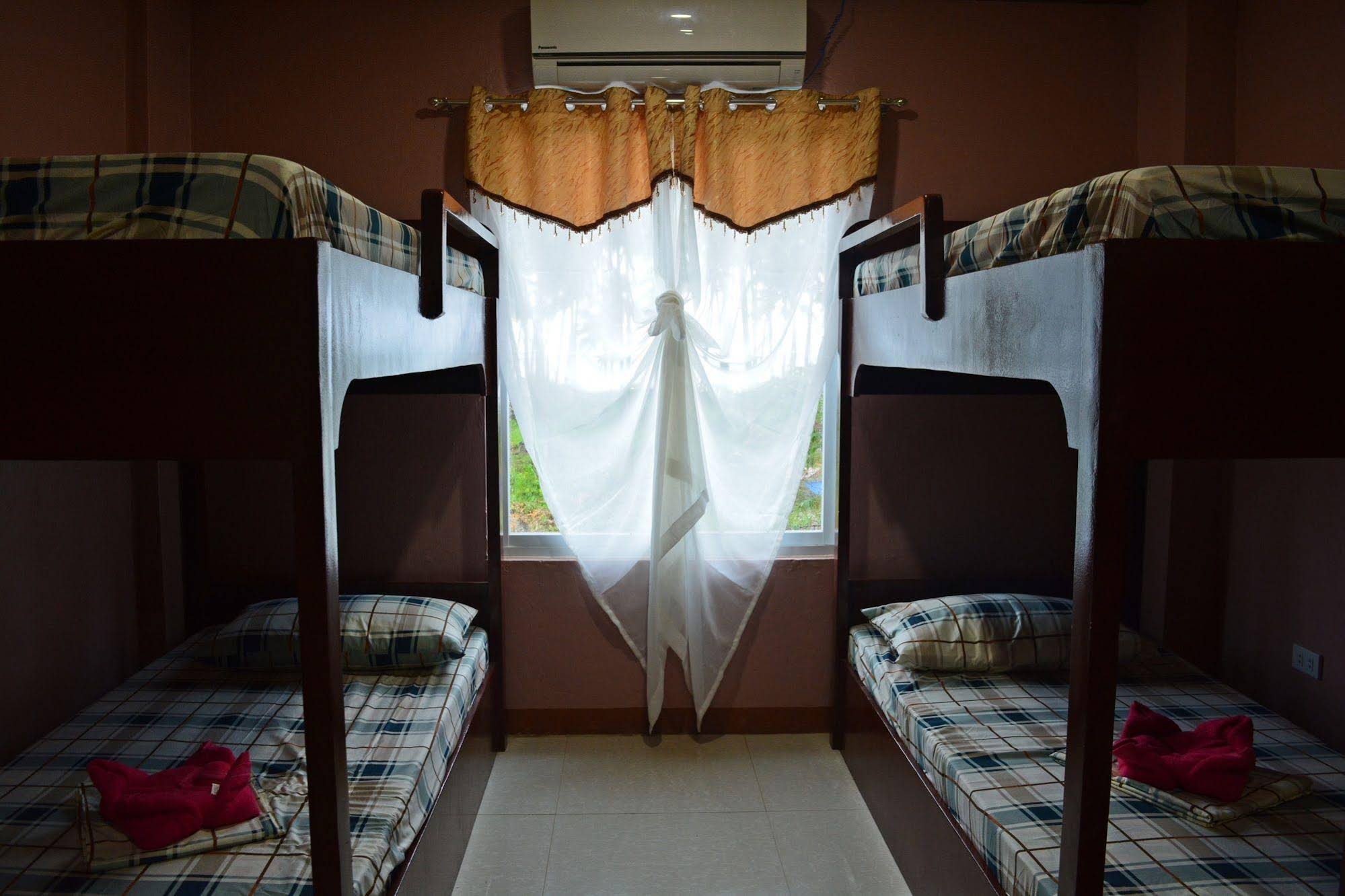 Island Hop Nido Hostel