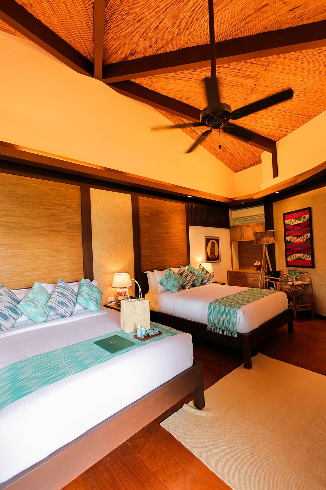 Lihim Resorts