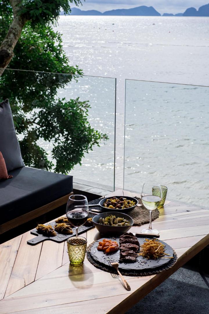 Panorama Beach Club & Resort