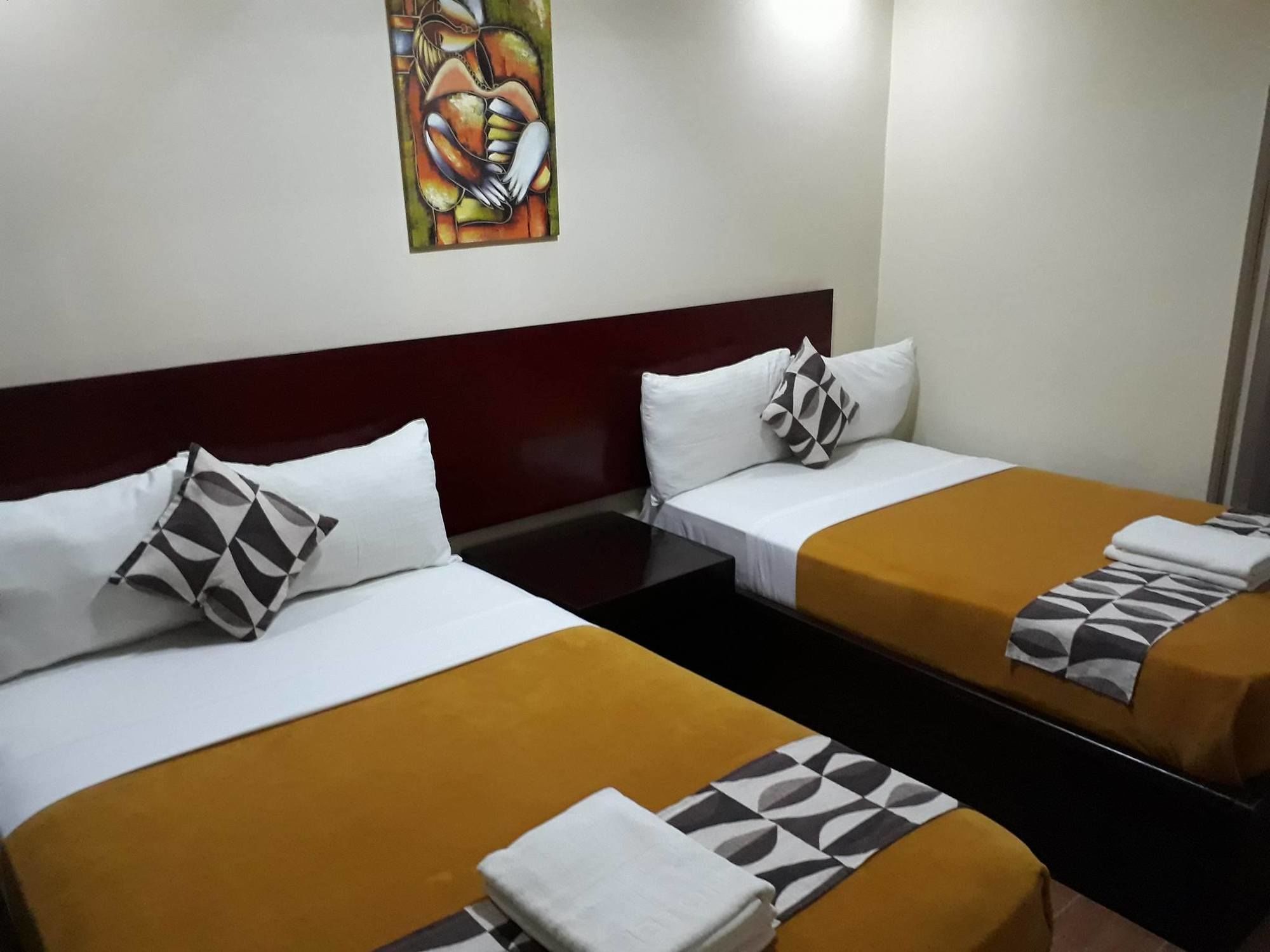 Rovic's Tourist Hotel