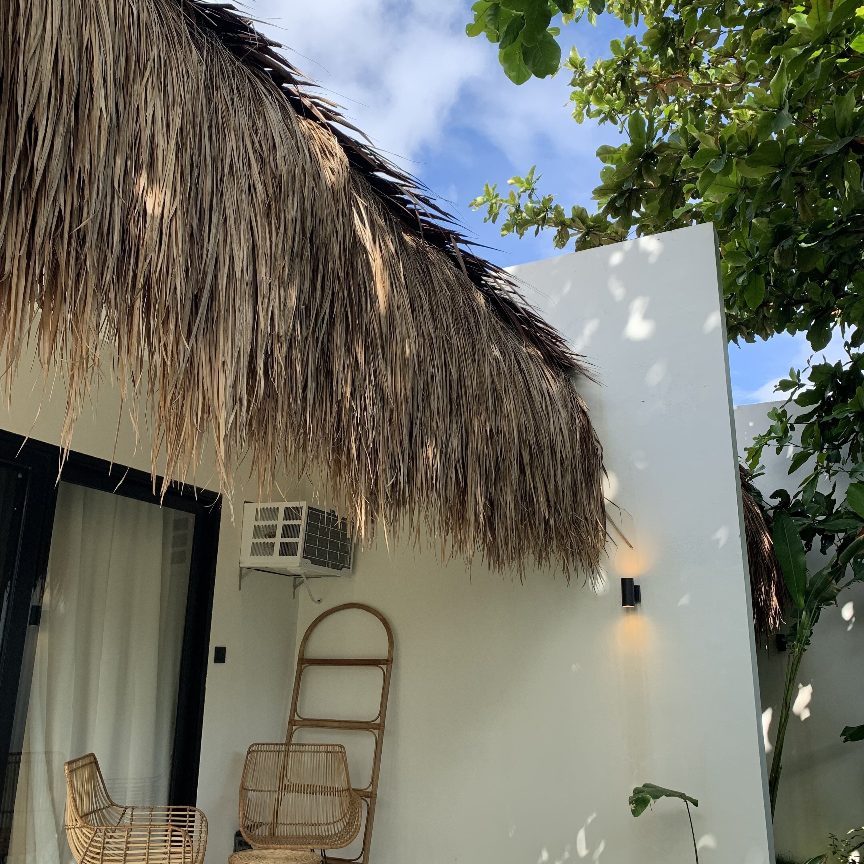 Bahandi Hotel