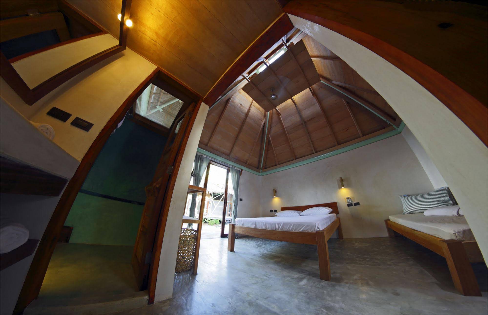 Bravo Beach Resort Siargao