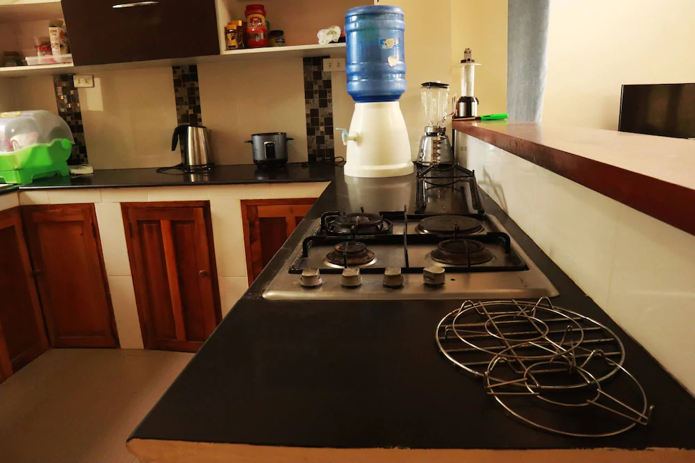 Eme's Apartelle